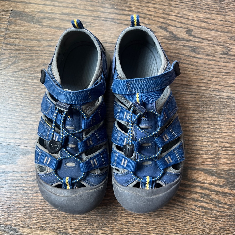 Kids Keen Newport H2 Closed Toe Sandals